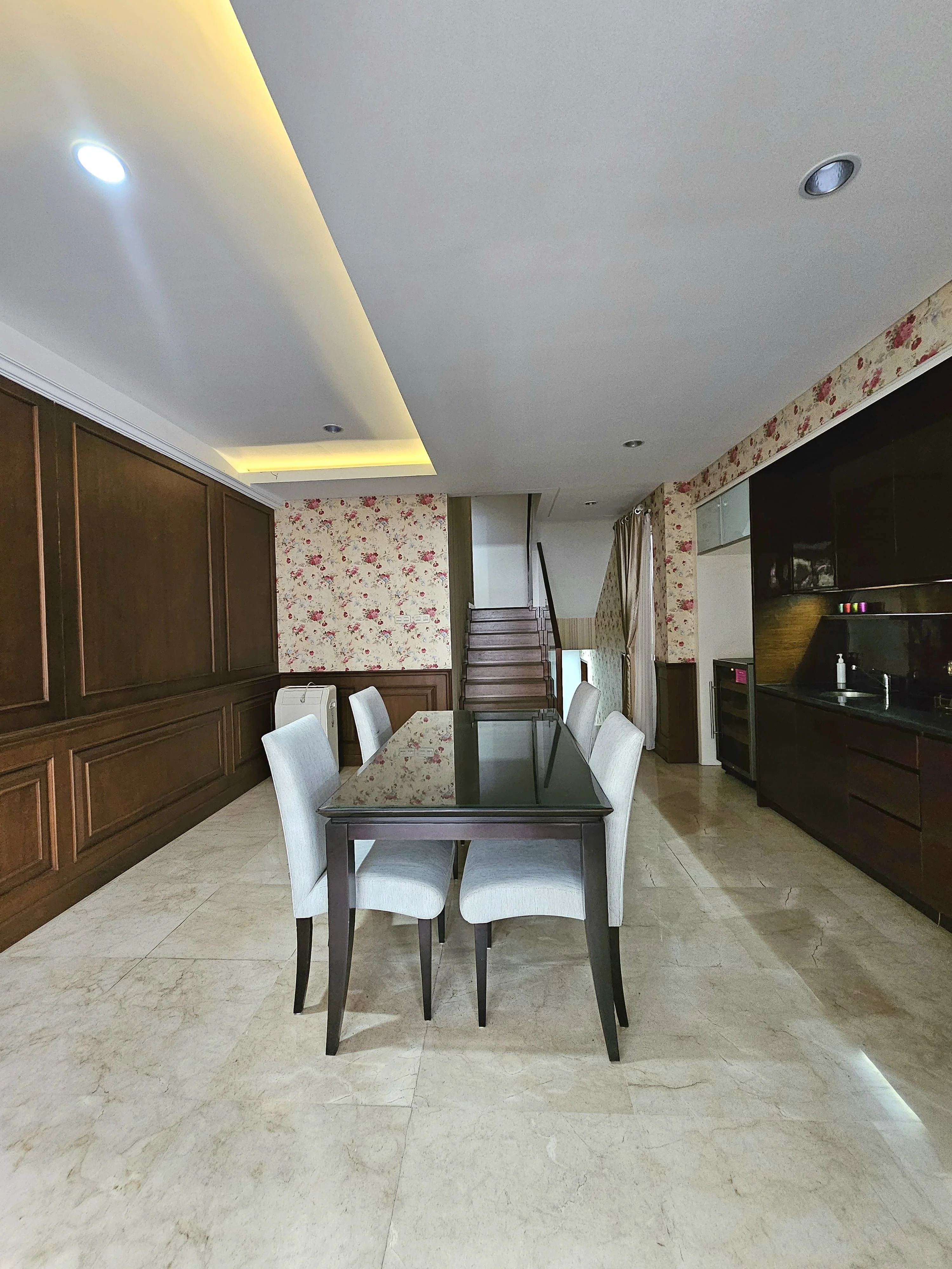 Rumah Siap Huni Dalam Townhouse Jatipadang Pasar Minggu Jakarta Selatan