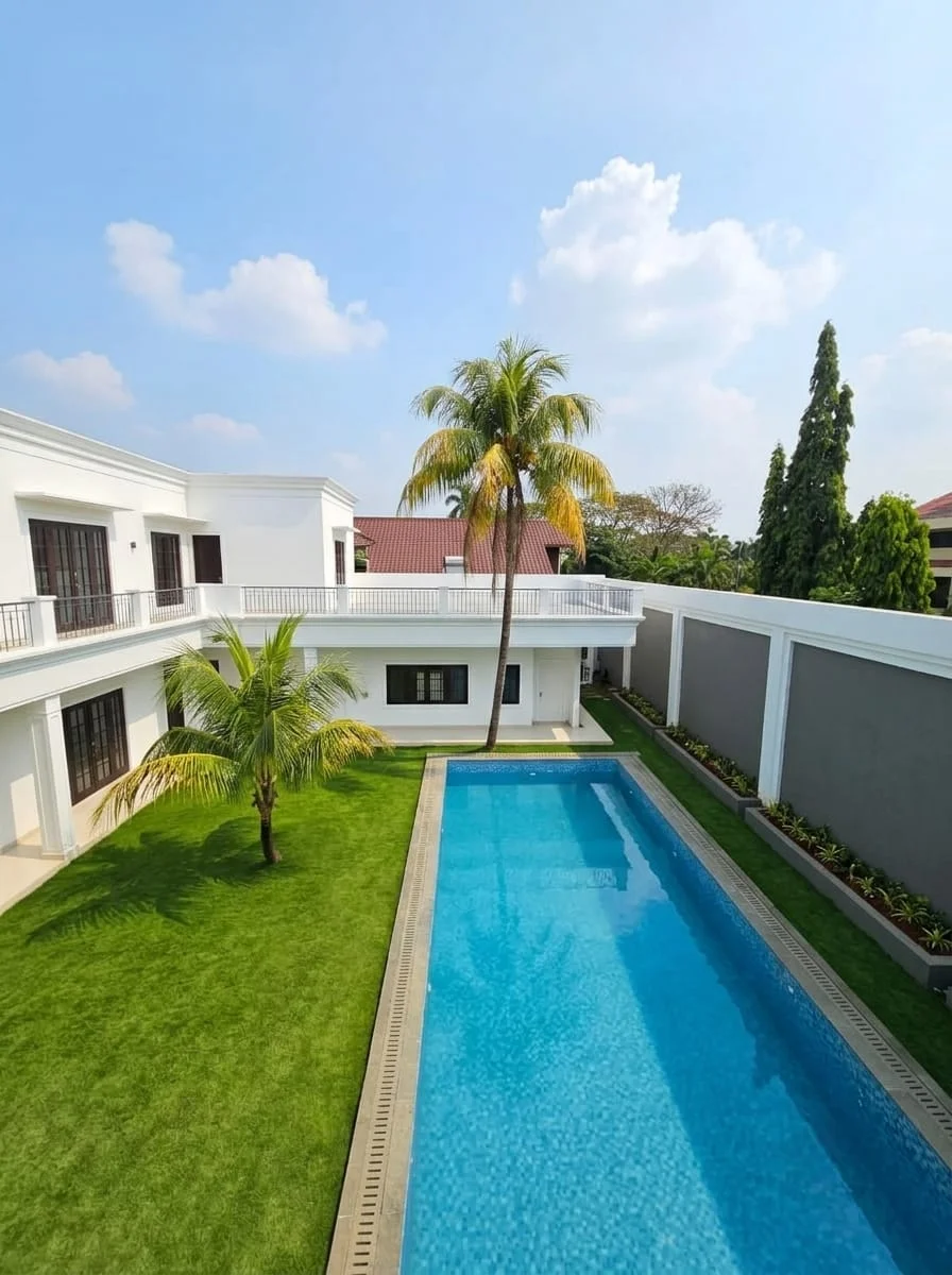 RUMAH MEWAH MODERN CLASSIC BRAND NEW RENOVATED SIAP HUNI KEMANG TIMUR